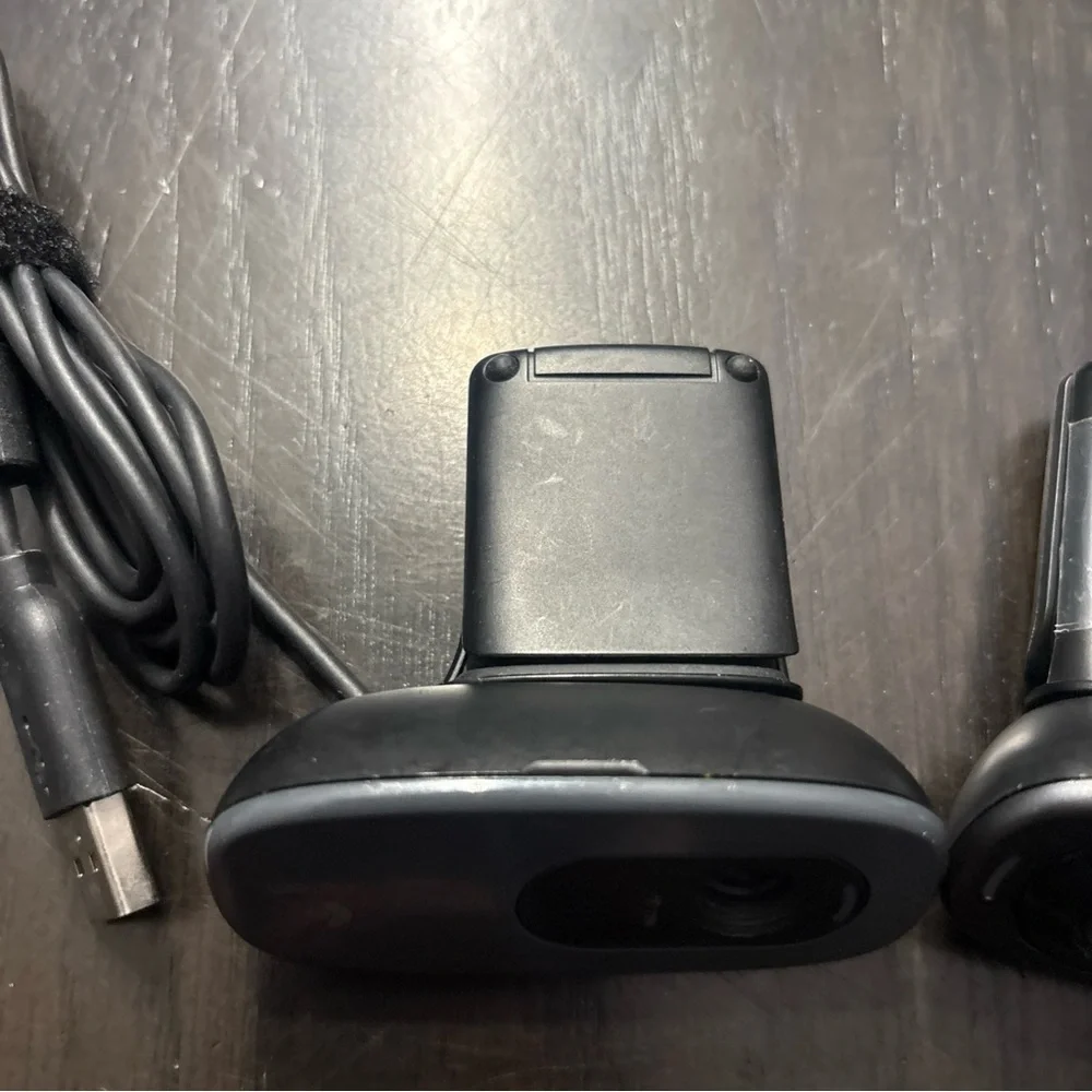 Logitech V-U0015 HD 720p USB Webcam Cameras 860-000443 Set of 2